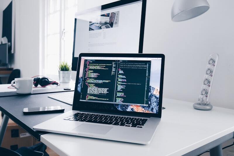 5 Essential Online Tools Every Professional Should Bookmark in 2026